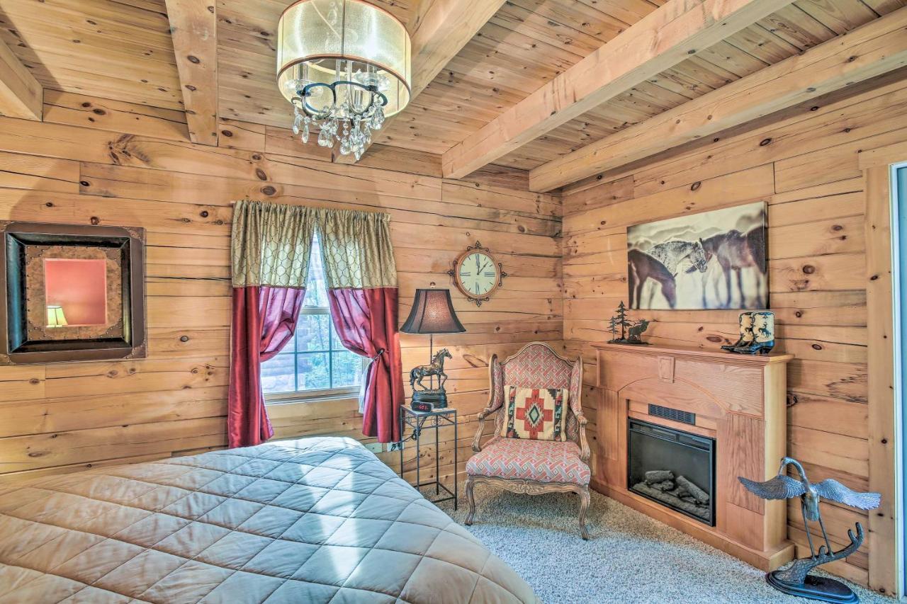 Resort Cabin With Fire Pit Golf, Hike And Play! Rothbury Bagian luar foto